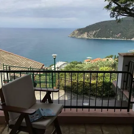 Sussurro Del Mare Holiday home Moneglia